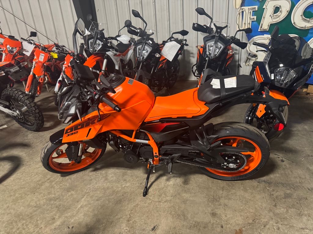 2024 KTM 390 DUKE - Photo 7