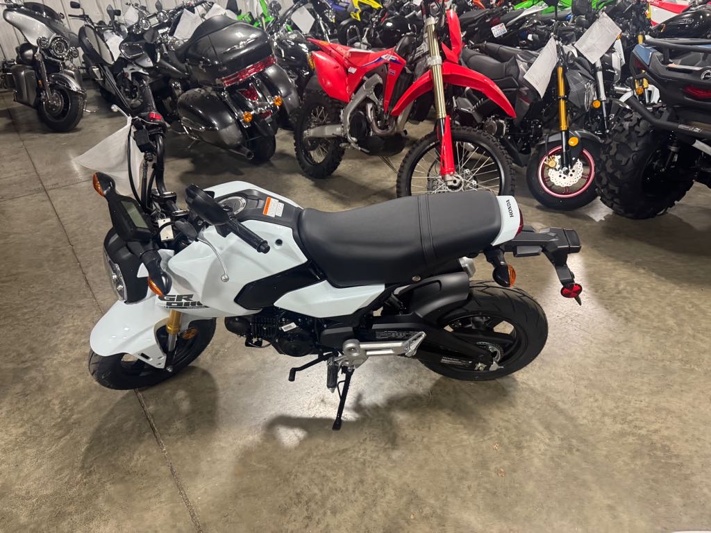 2025 Honda GROM 125 - Photo 6