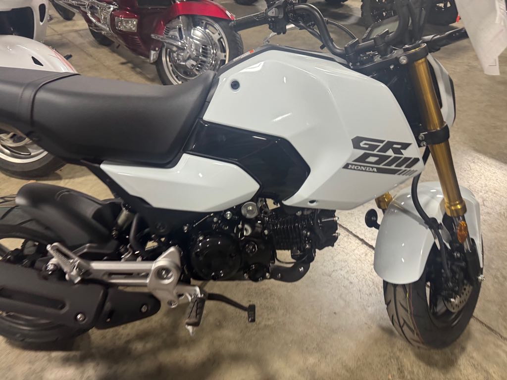 2025 Honda GROM 125 - Photo 3