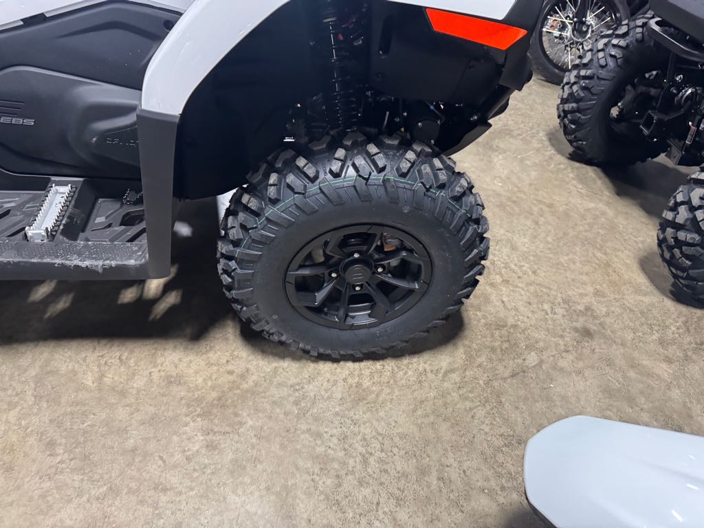 2025 CFMOTO CFORCE 500 - Photo 8