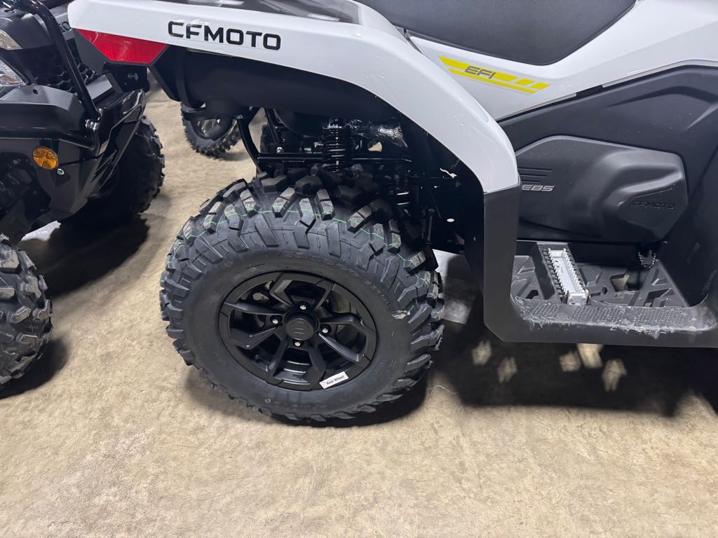 2025 CFMOTO CFORCE 500 - Photo 9