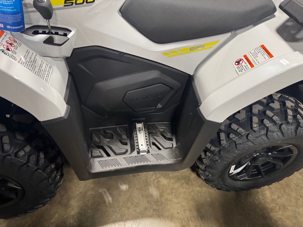 2025 CFMOTO CFORCE 500 - Photo 6