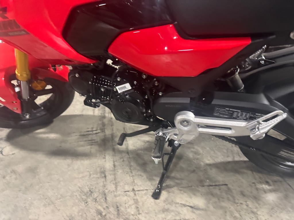 2025 Honda GROM 125 - Photo 9