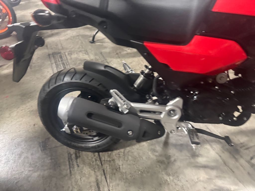 2025 Honda GROM 125 - Photo 3