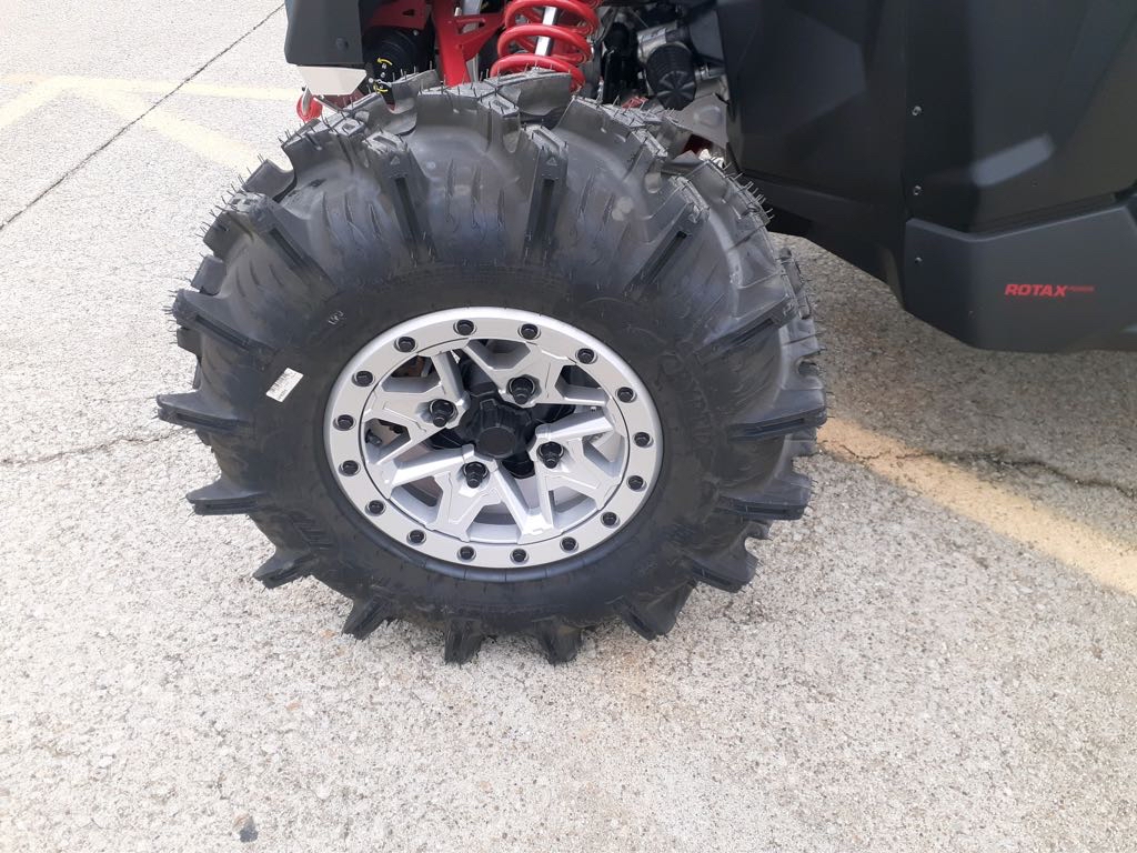 2025 Can-Am MAVERICK X3 XMR TURBO RR 72 - Photo 6