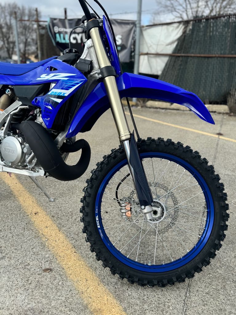 2025 Yamaha YZ 250X - Photo 2