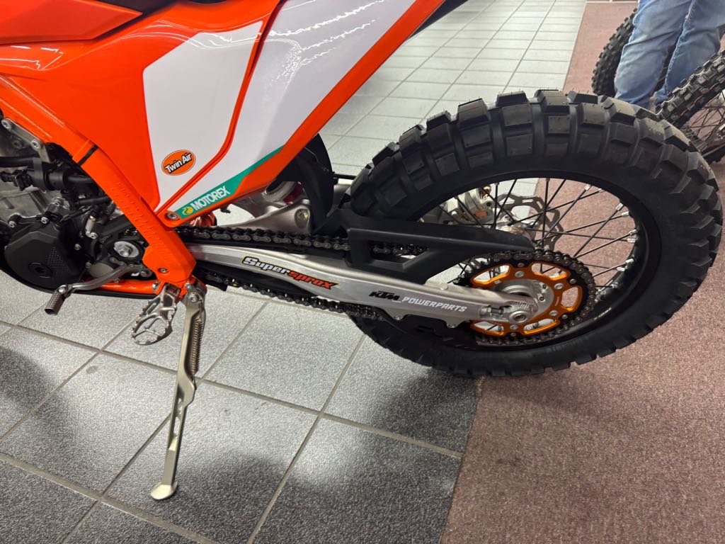 2025 KTM 500 EXC-F CHAMPION EDITION - Photo 8