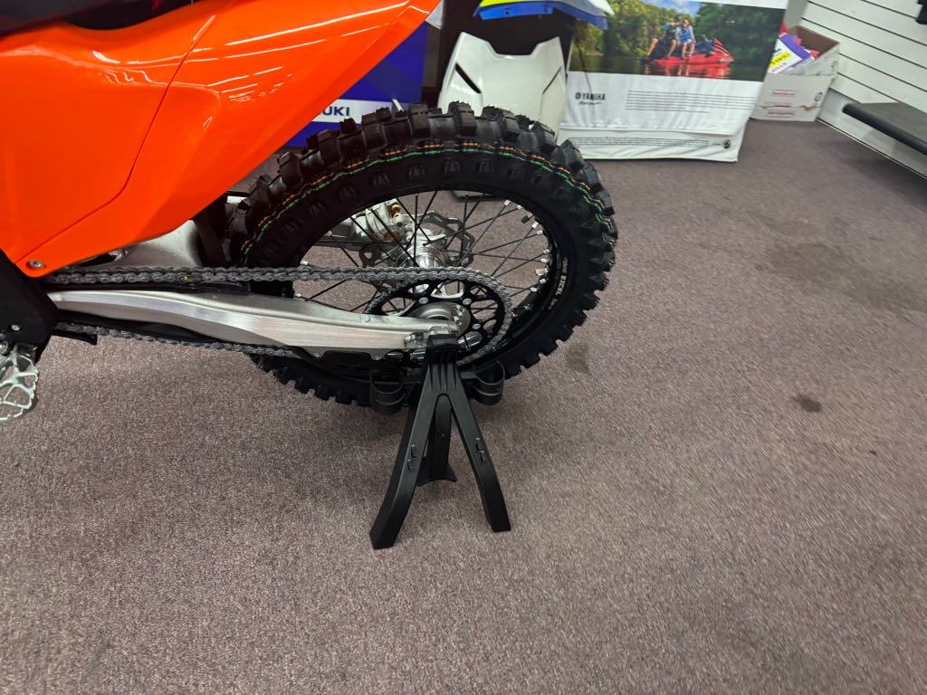 2025 KTM 450 SX-F - Photo 9