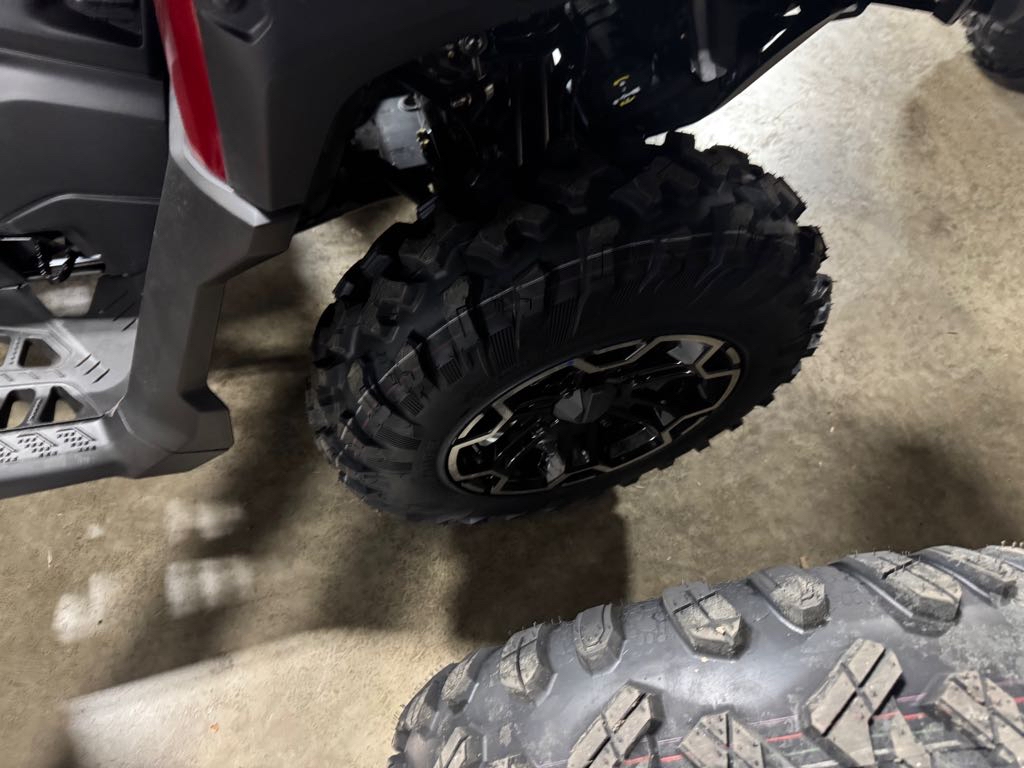 2025 Can-Am OUTLANDER XT 1000R - Photo 9