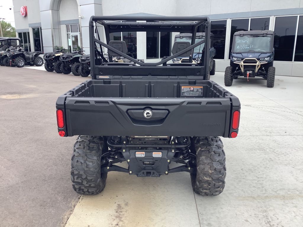 2025 Can-Am Defender DPS HD9 - Photo 4