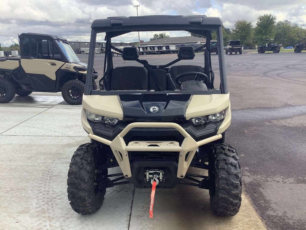 2025 Can-Am Defender XT HD9 - Photo 3
