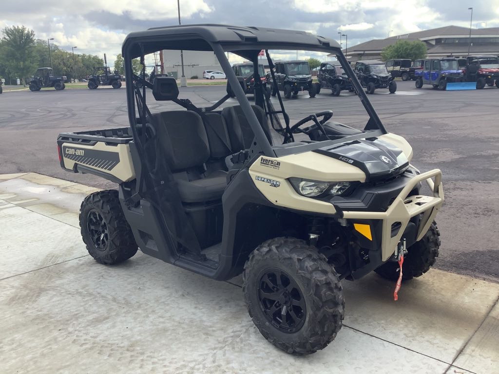 2025 Can-Am Defender XT HD9 - Photo 2