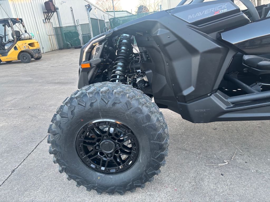 2025 Can-Am MAVERICK MAX X3  XRS 72 TURBO RR - Photo 5