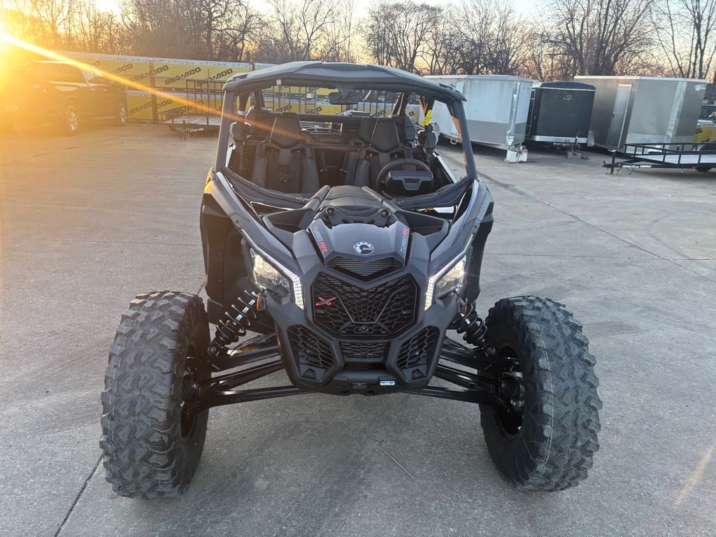 2025 Can-Am MAVERICK MAX X3  XRS 72 TURBO RR - Photo 10