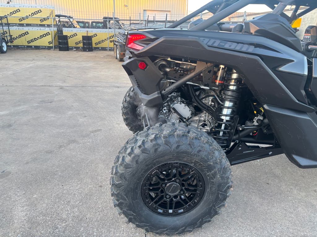 2025 Can-Am MAVERICK MAX X3  XRS 72 TURBO RR - Photo 7