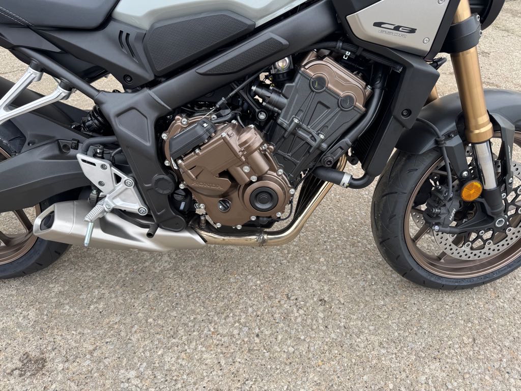 2024 Honda CB650R ABS - Photo 2