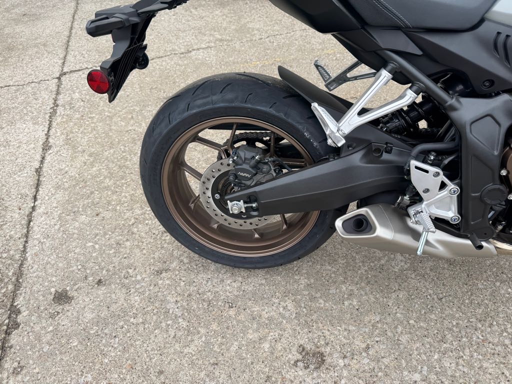 2024 Honda CB650R ABS - Photo 3