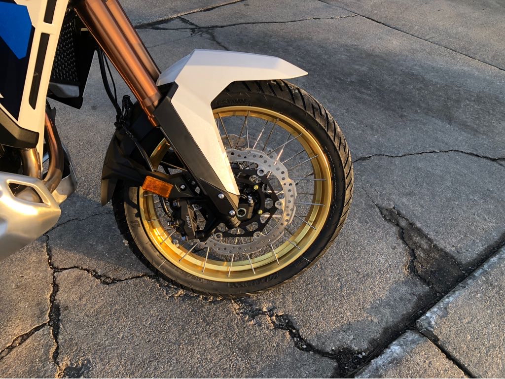 2025 Honda AFRICA TWIN ADVENTURE SPORTS ES DCT - Photo 2
