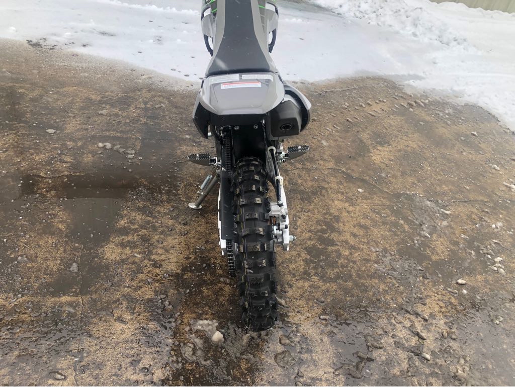 2025 Kawasaki KLX 140R - Photo 5