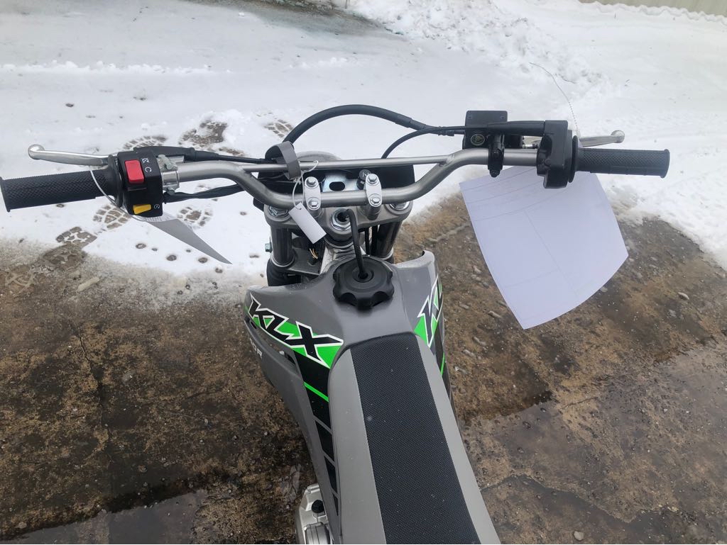2025 Kawasaki KLX 140R - Photo 11