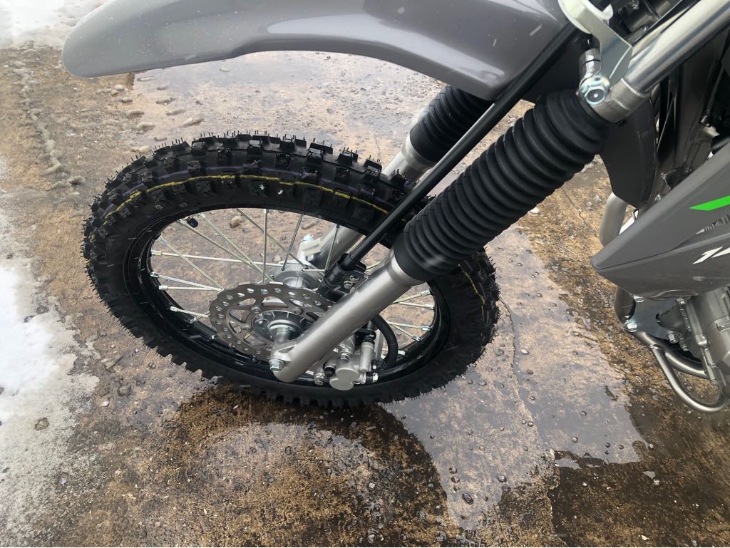 2025 Kawasaki KLX 140R - Photo 9