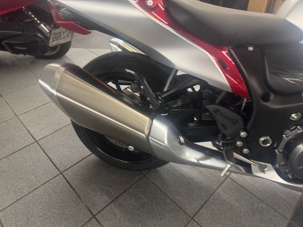 2022 Suzuki HAYABUSA 1340 - Photo 4