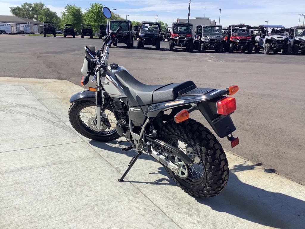 2025 Yamaha TW 200 - Photo 2