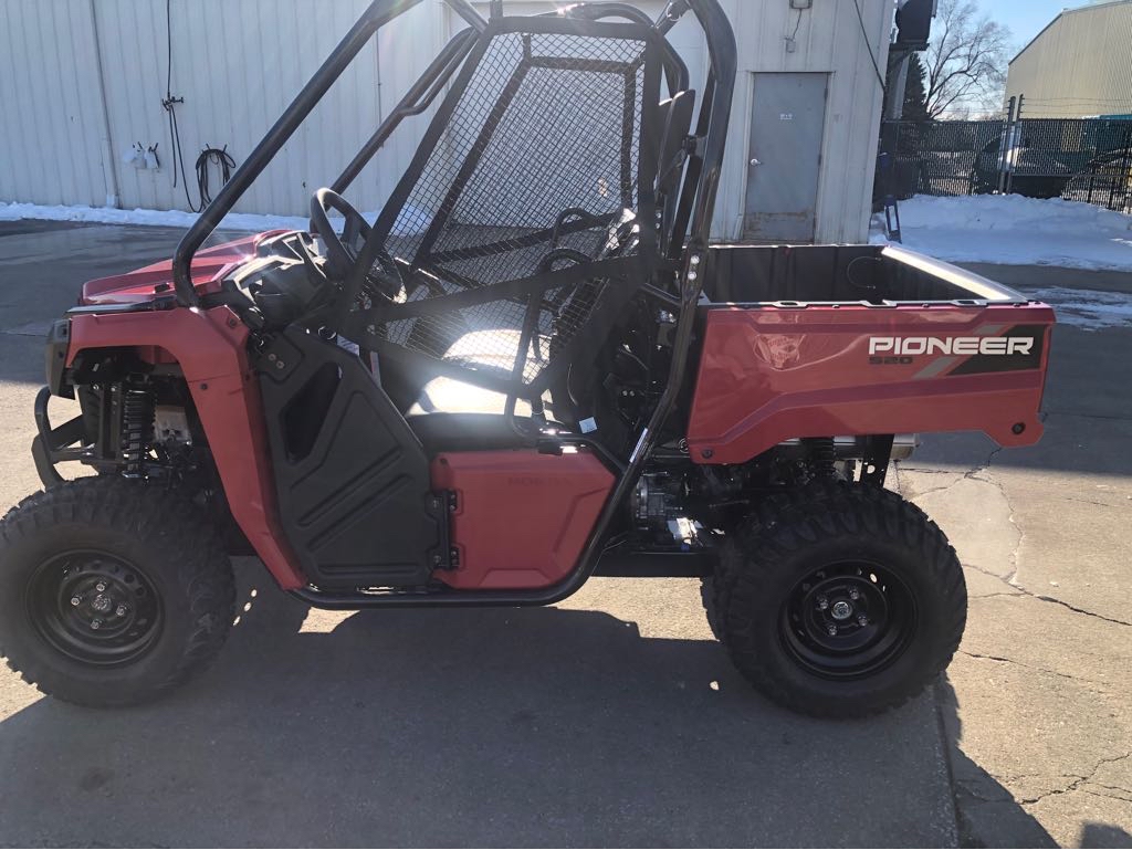 2025 Honda PIONEER 520 - Photo 6