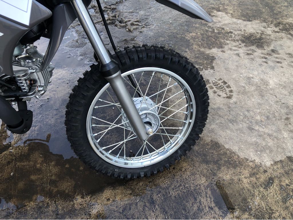 2025 Kawasaki KLX 110R - Photo 2