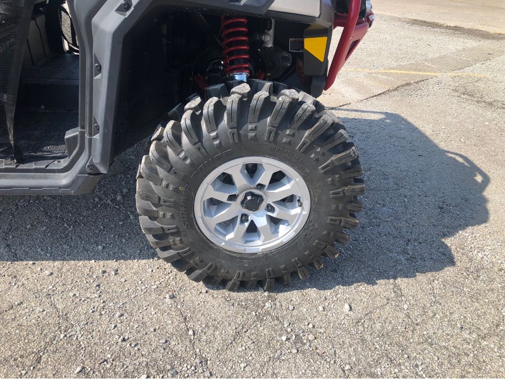 2025 Can-Am COMMANDER XT-P 1000R - Photo 2