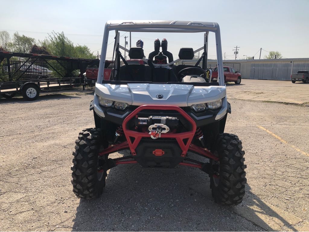 2025 Can-Am COMMANDER XT-P 1000R - Photo 10