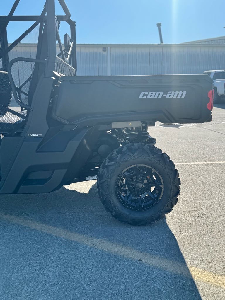 2025 Can-Am DEFENDER MAX DPS HD7 - Photo 10