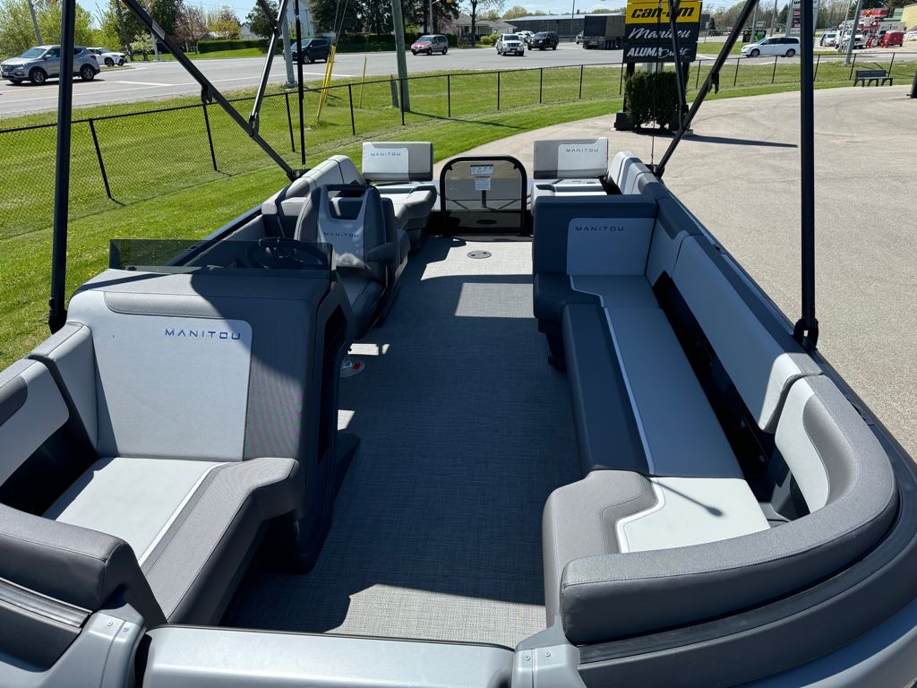 2025 Manitou Cruise 20 Max Bench Twin Tube with a Rotax 115 - Photo 6