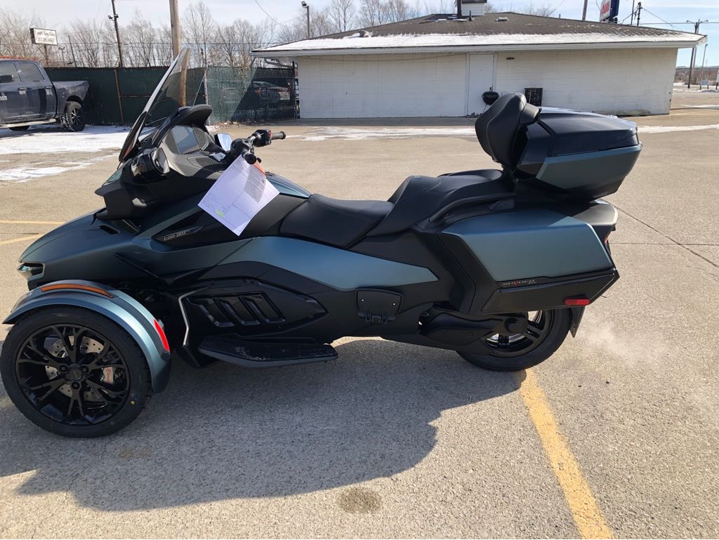 2025 Can-Am SPYDER RT LTD - Photo 6