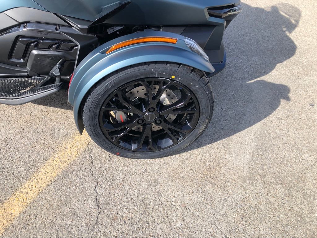 2025 Can-Am SPYDER RT LTD - Photo 2