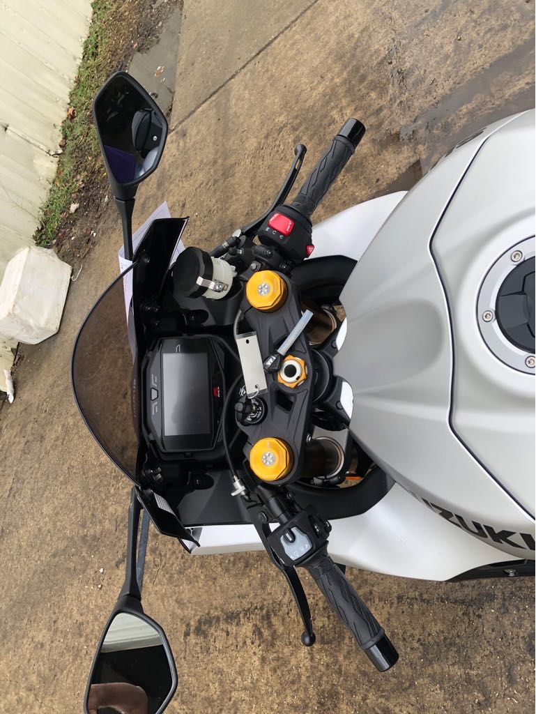 2025 Suzuki GSX-R 1000R - Photo 11