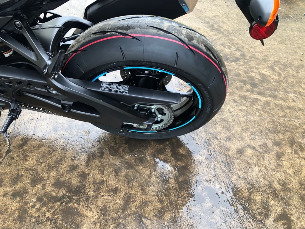 2025 Suzuki GSX-R 1000R - Photo 6
