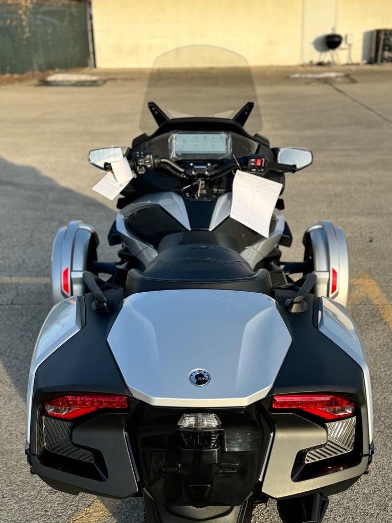 2025 Can-Am SPYDER RT - Photo 14