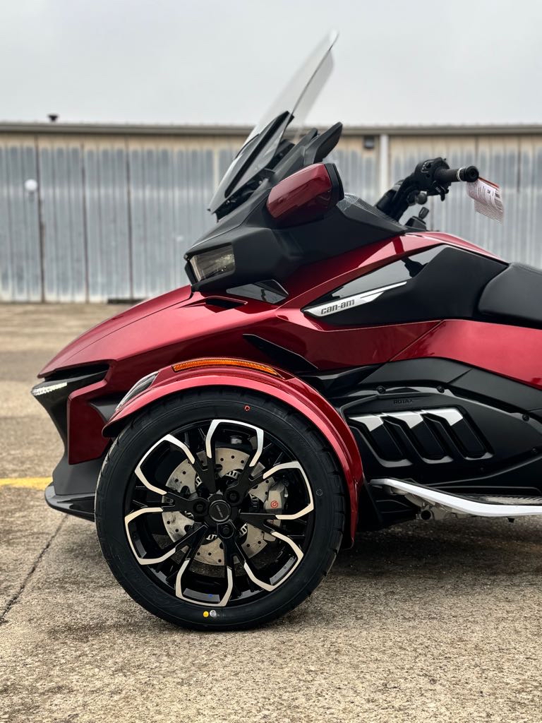 2025 Can-Am SPYDER RT LTD - Photo 9