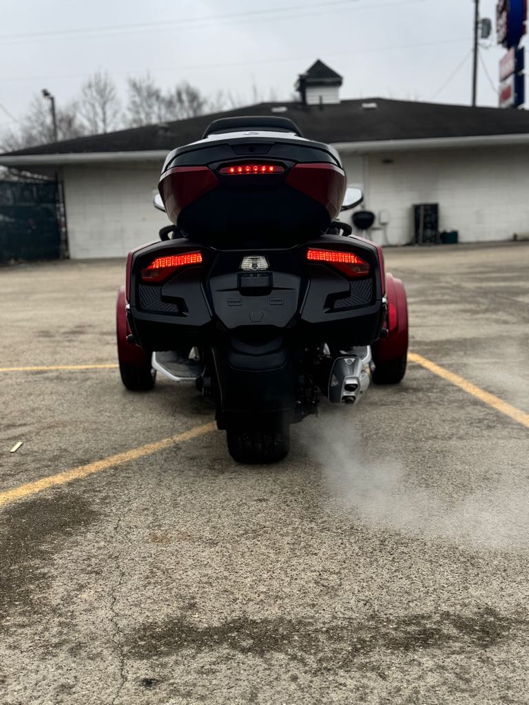 2025 Can-Am SPYDER RT LTD - Photo 12
