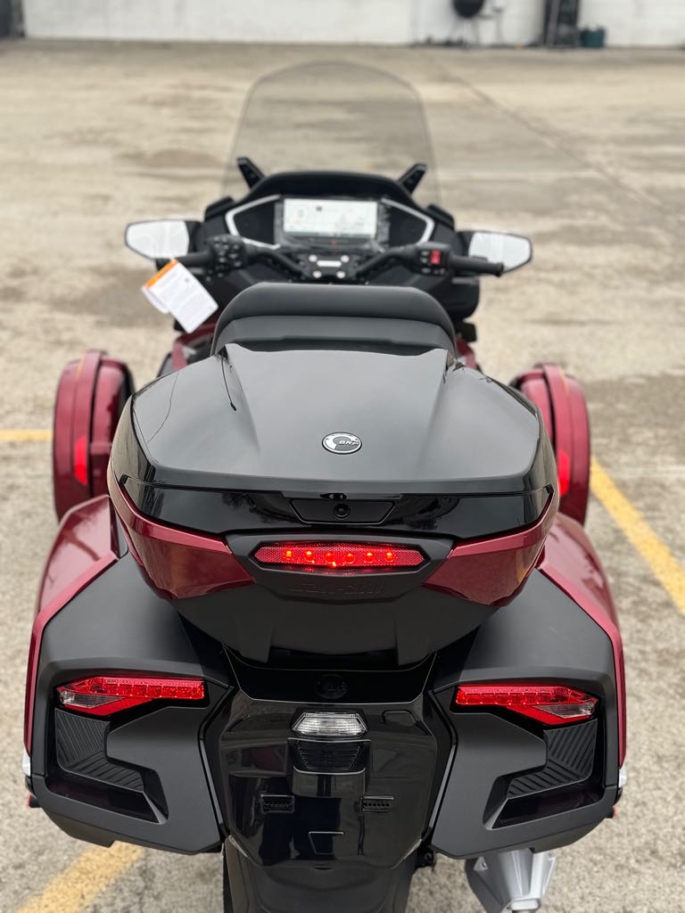 2025 Can-Am SPYDER RT LTD - Photo 13