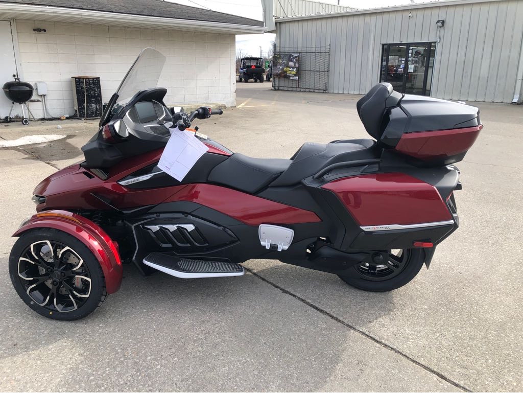 2025 Can-Am SPYDER RT LTD - Photo 6