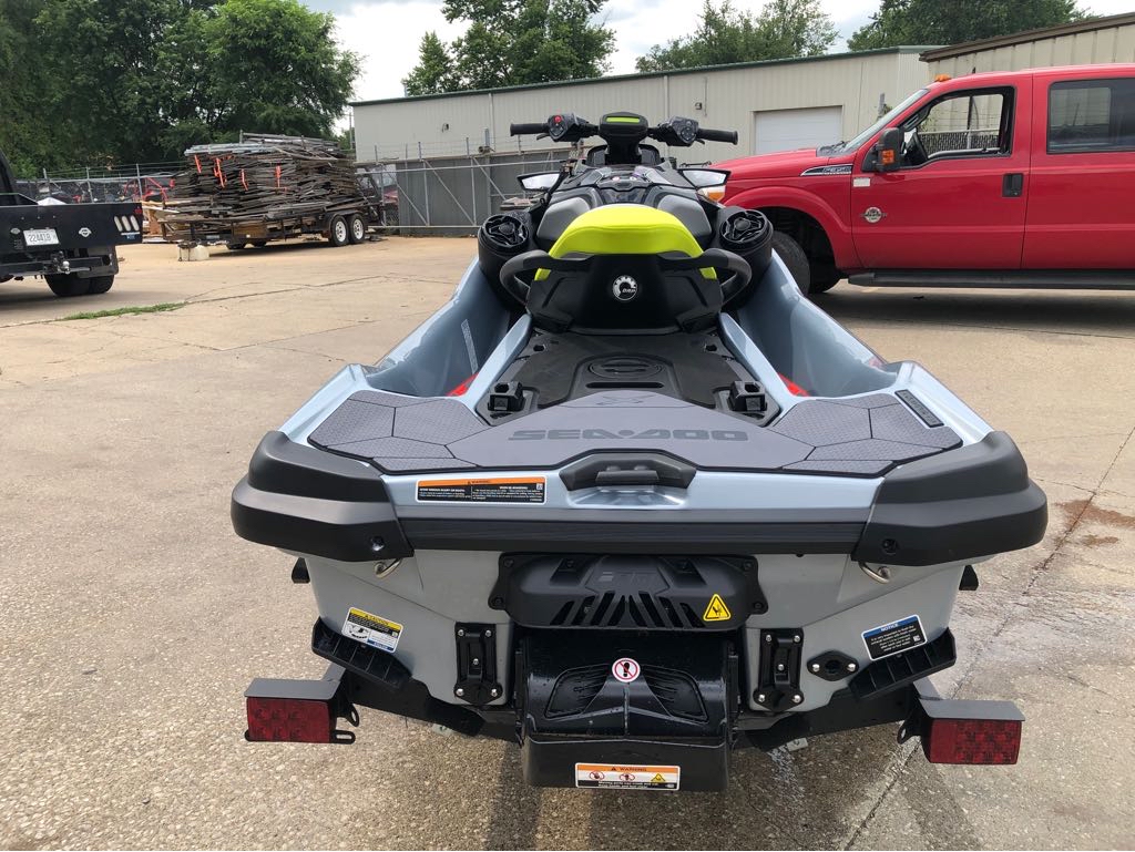2025 Sea-Doo RXT-X 325 - Photo 6