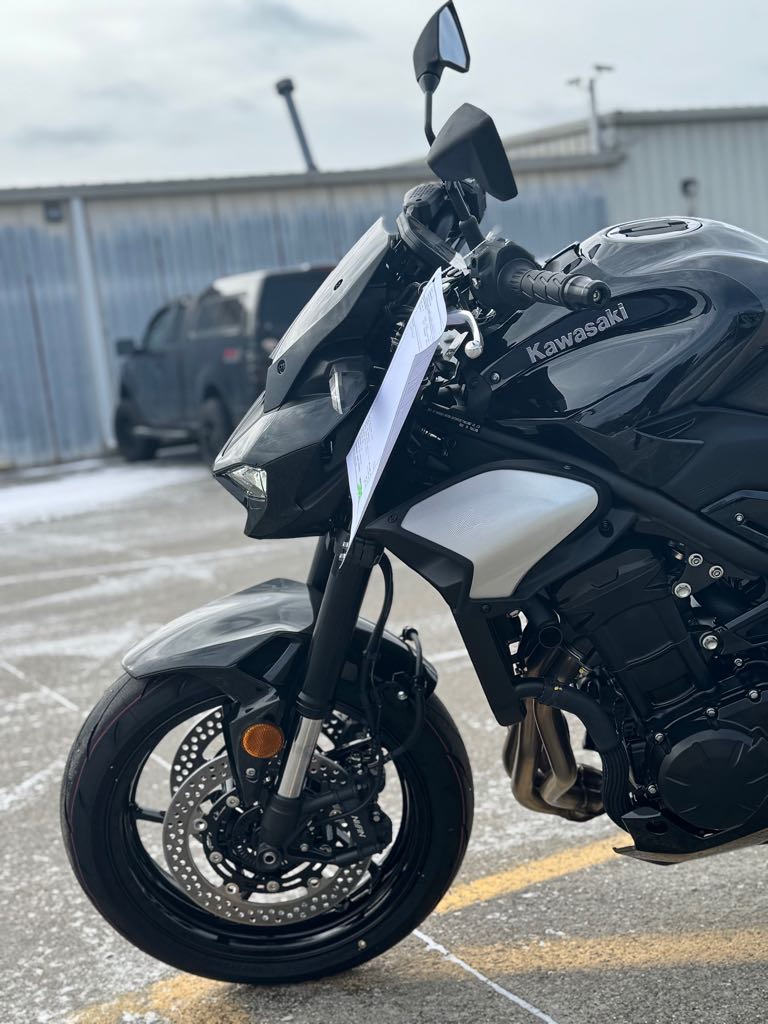2025 Kawasaki Z900 ABS - Photo 7