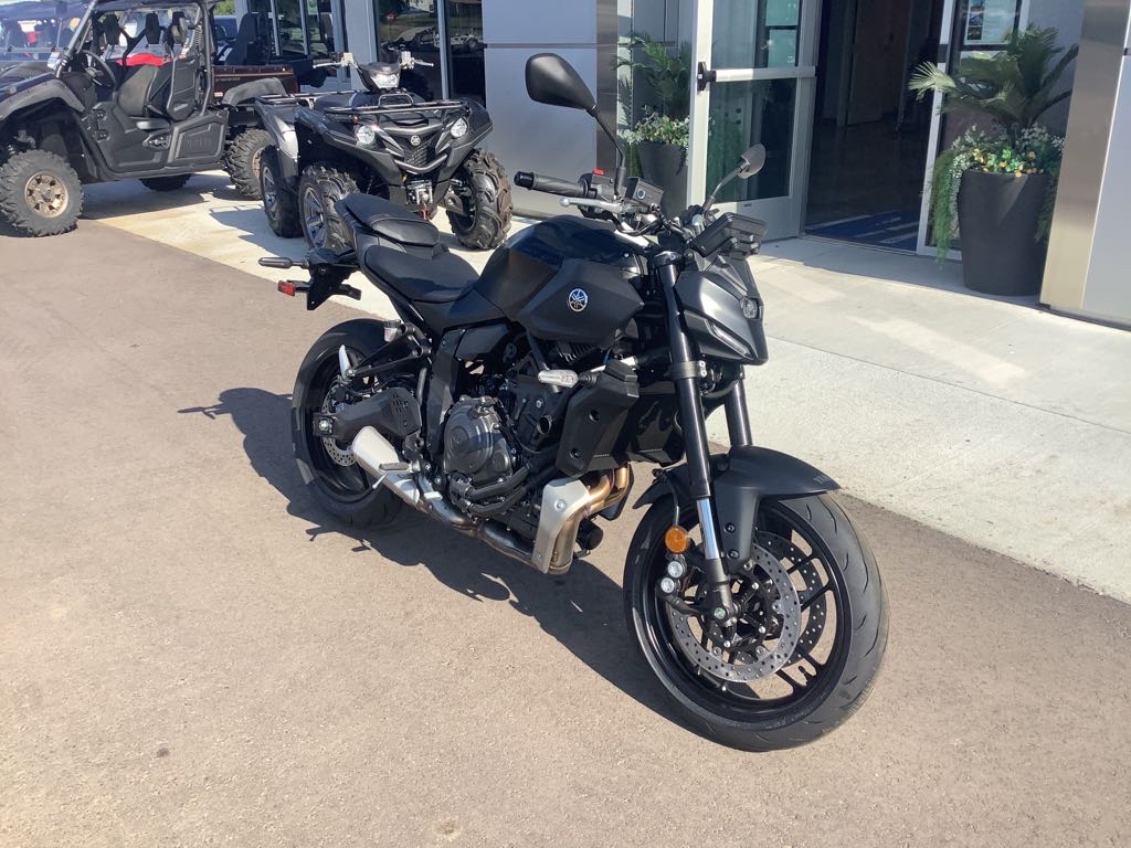 2025 Yamaha MT 07 - Photo 6