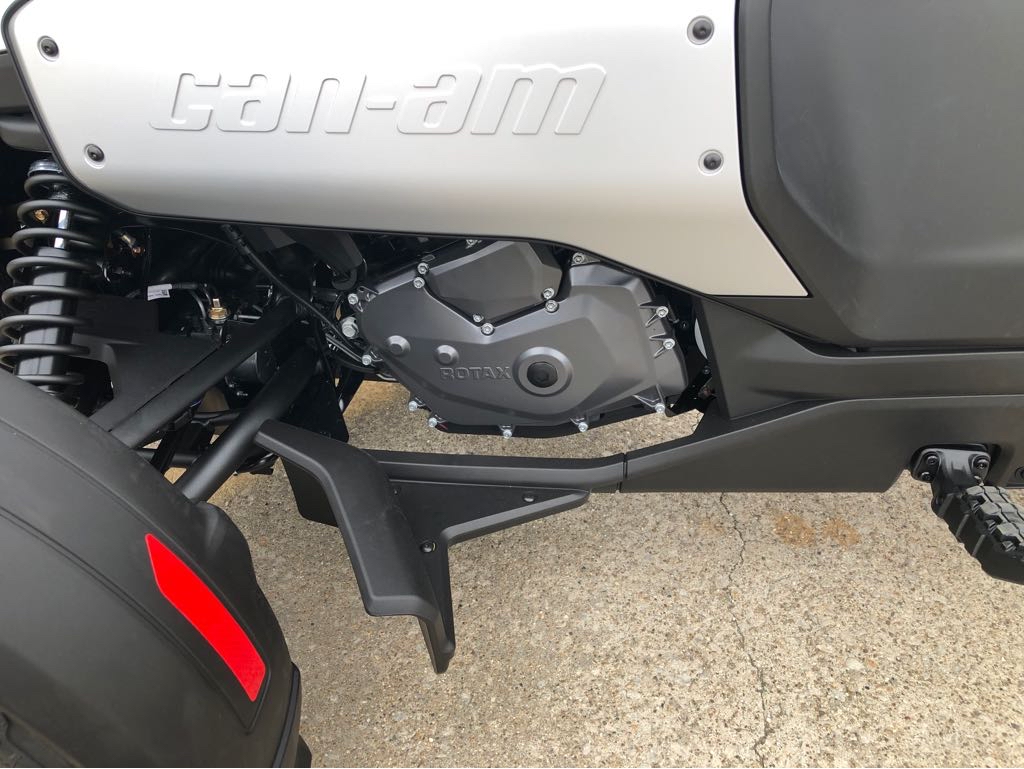 2025 Can-Am CANYON XT - Photo 7