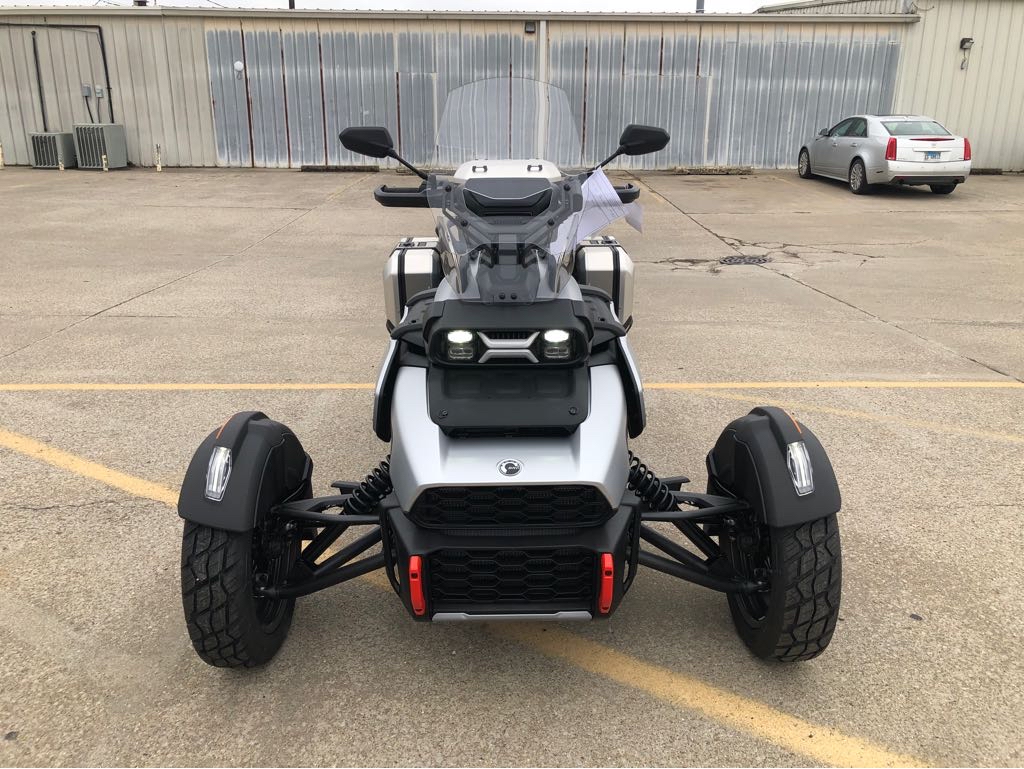 2025 Can-Am CANYON XT - Photo 9