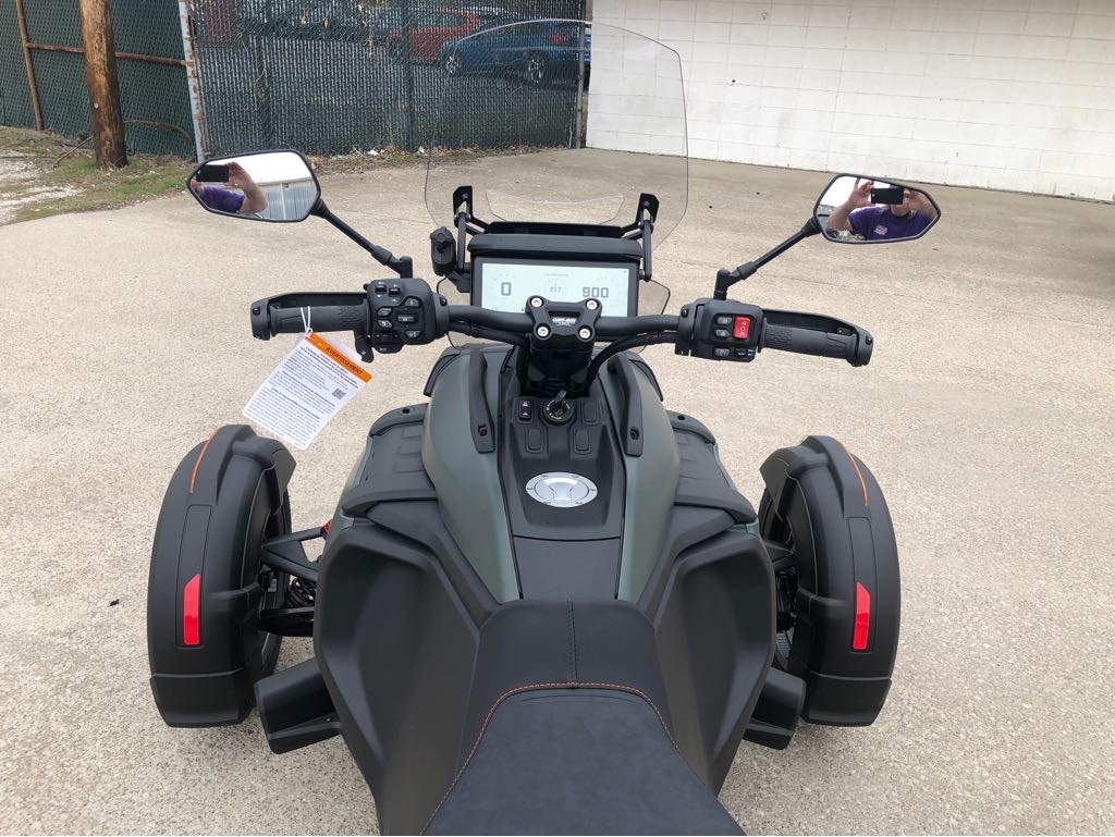 2025 Can-Am CANYON REDROCK - Photo 10