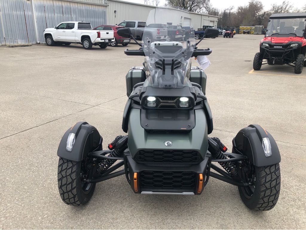 2025 Can-Am CANYON REDROCK - Photo 9
