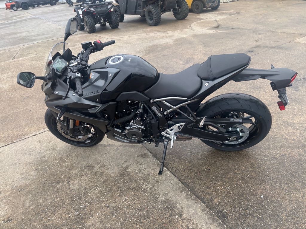 2025 Suzuki GSX-S 8R - Photo 2